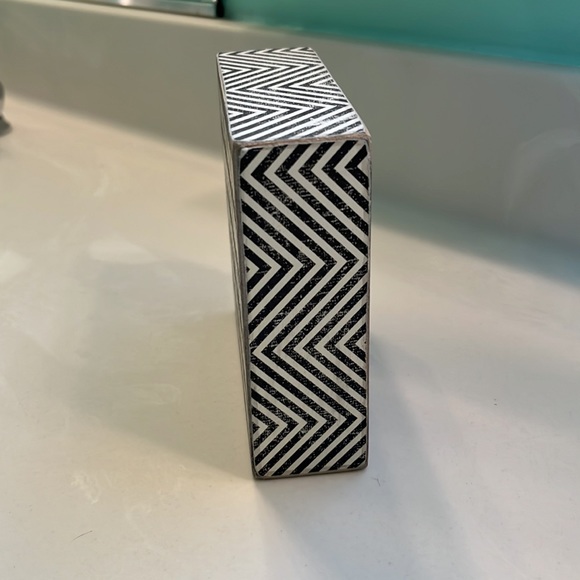 Black and White Friendship Sign - Picture 3 of 3